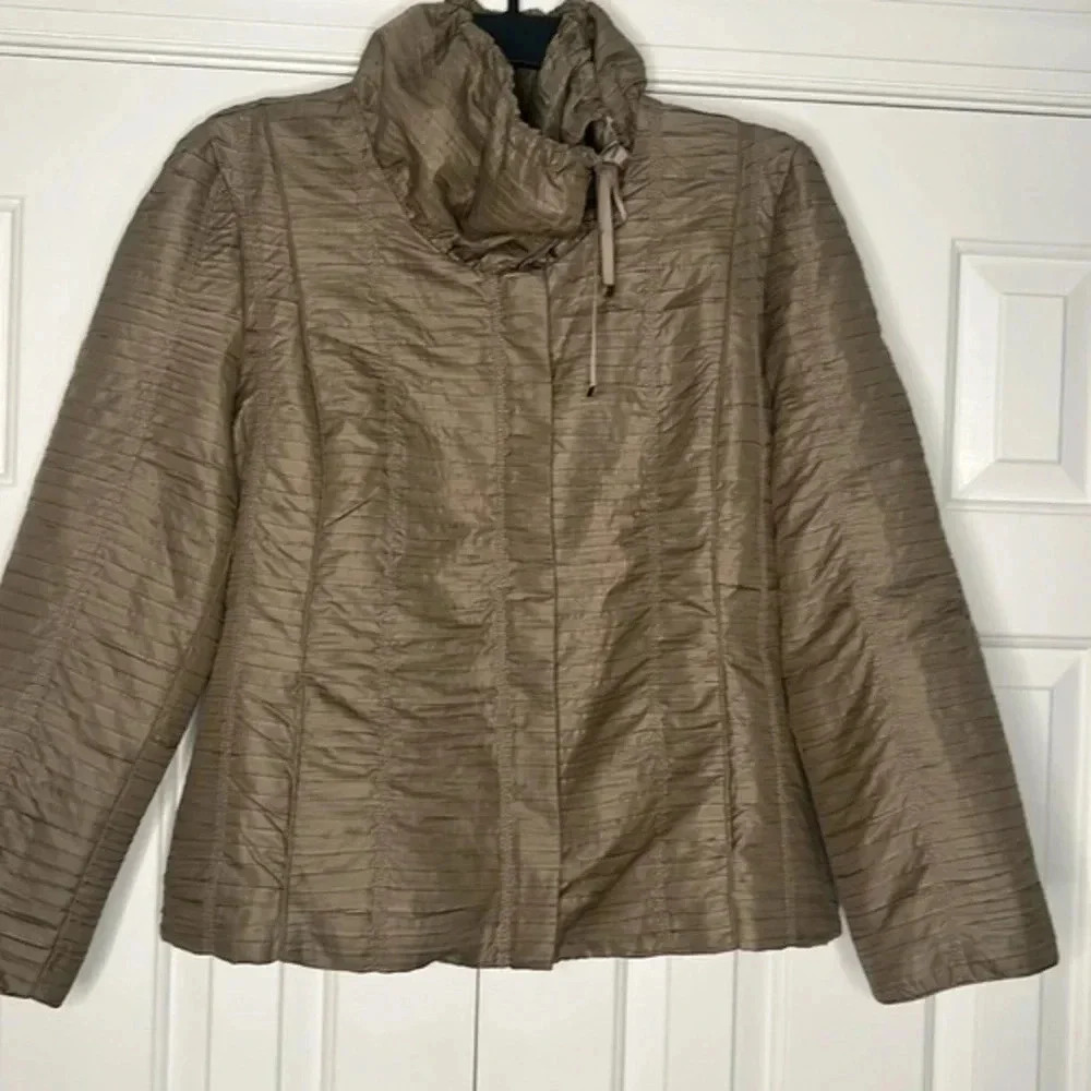 Chico's Taupe Textured Quilted Jacket